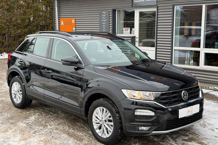Sort VW T-Roc fra 2019 set udefra