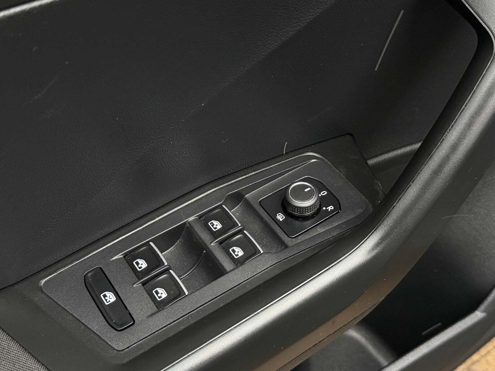 Sort VW T-Roc fra 2019