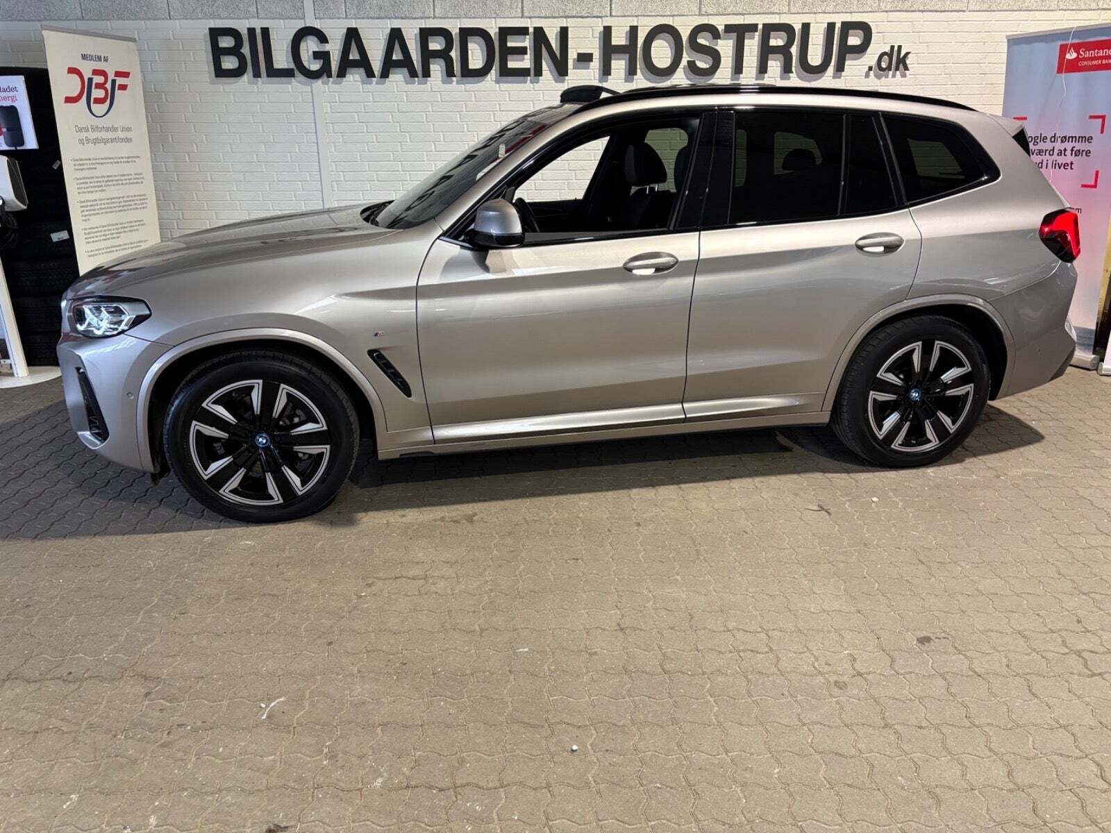 BMW iX3 Charged M-Sport