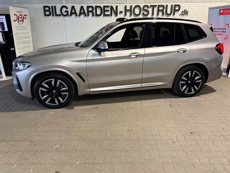 BMW iX3 Charged M-Sport