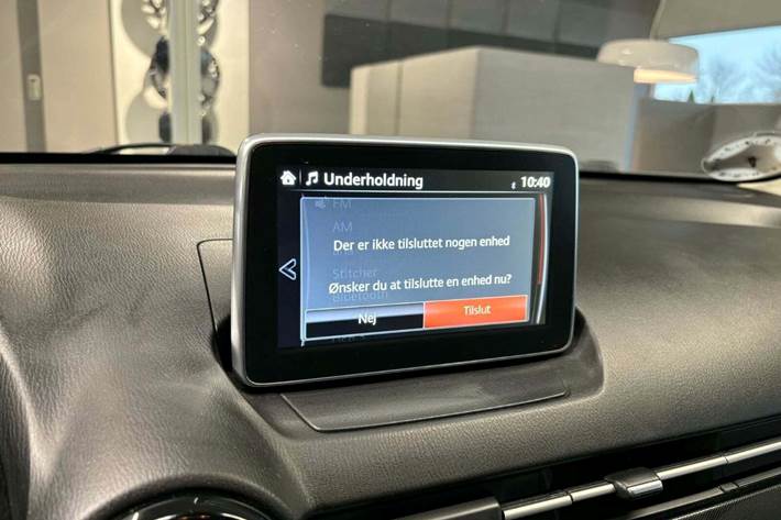 Sort Mazda 2 fra 2015