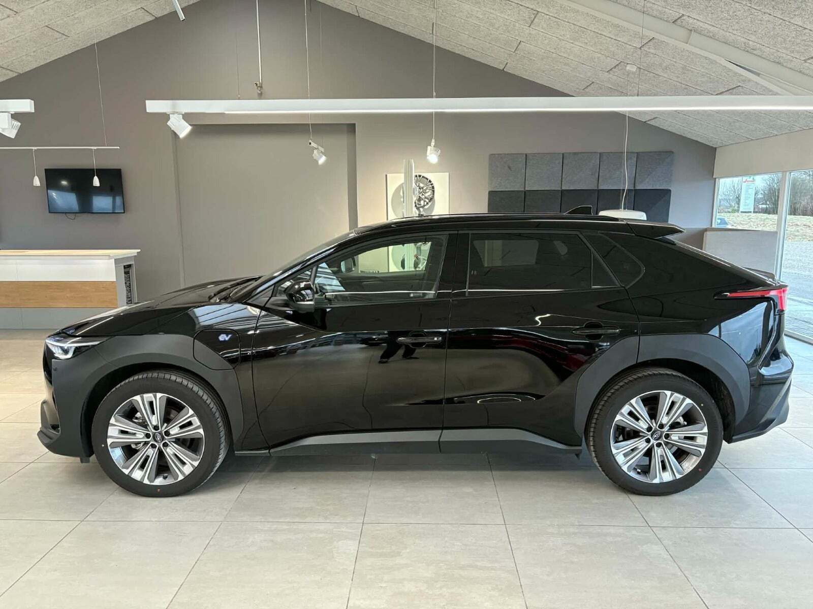 Subaru Solterra 71 Touring