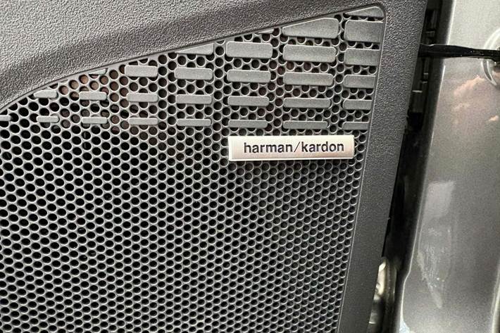 Sort Subaru Solterra fra 2025