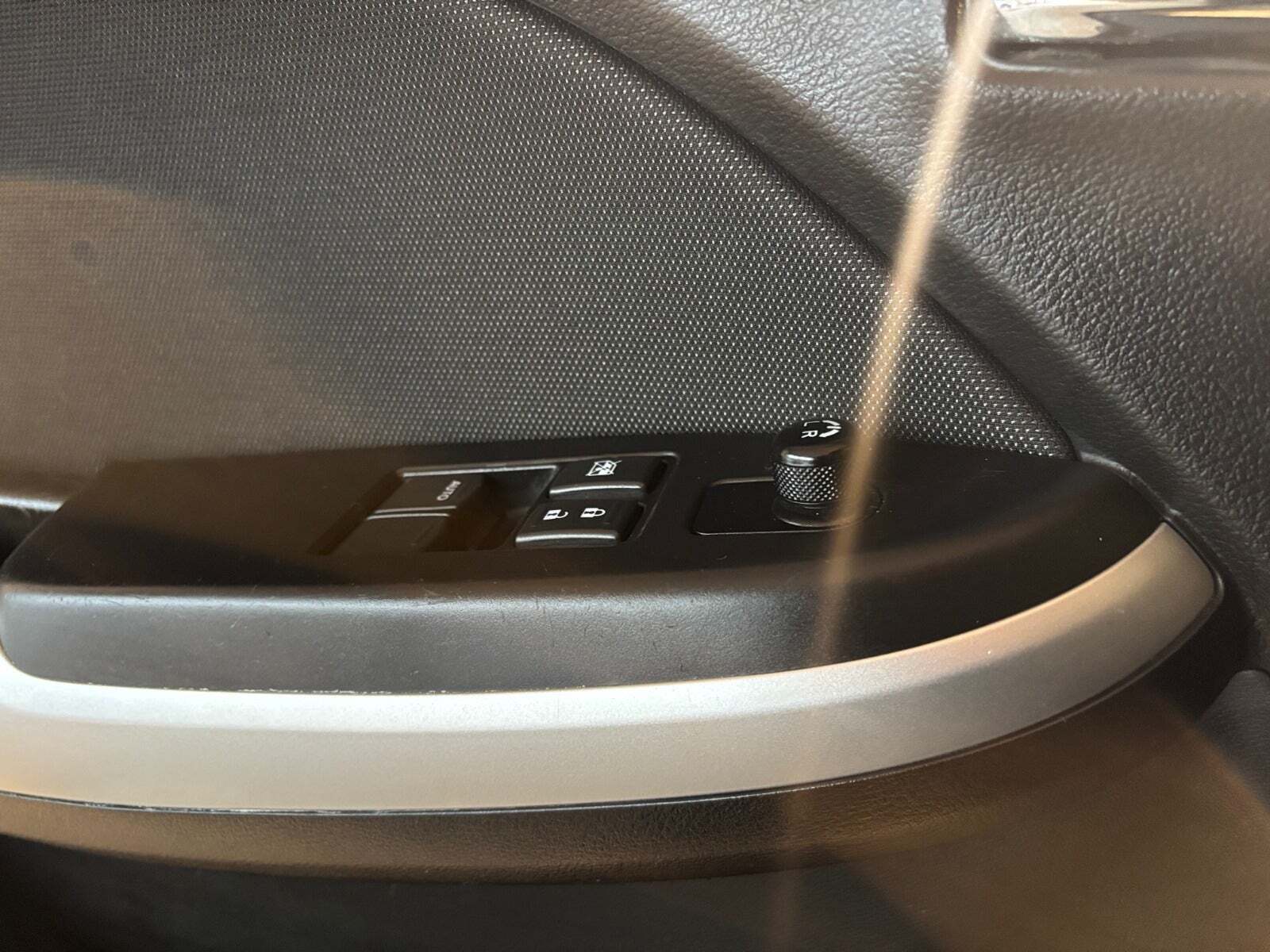 Grå Suzuki Baleno fra 2018