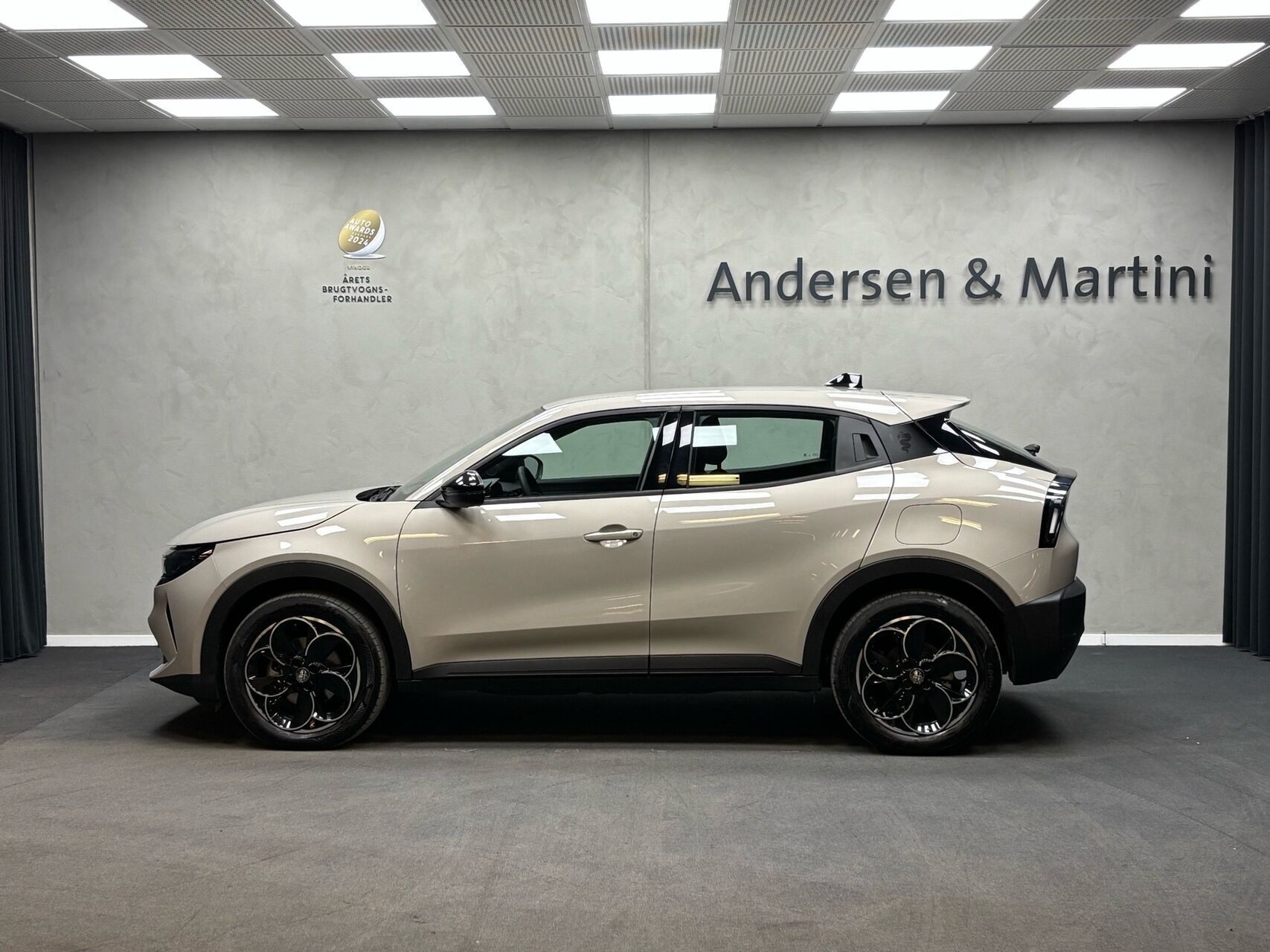 Alfa Romeo Junior EL Core 156HK 5d Aut.