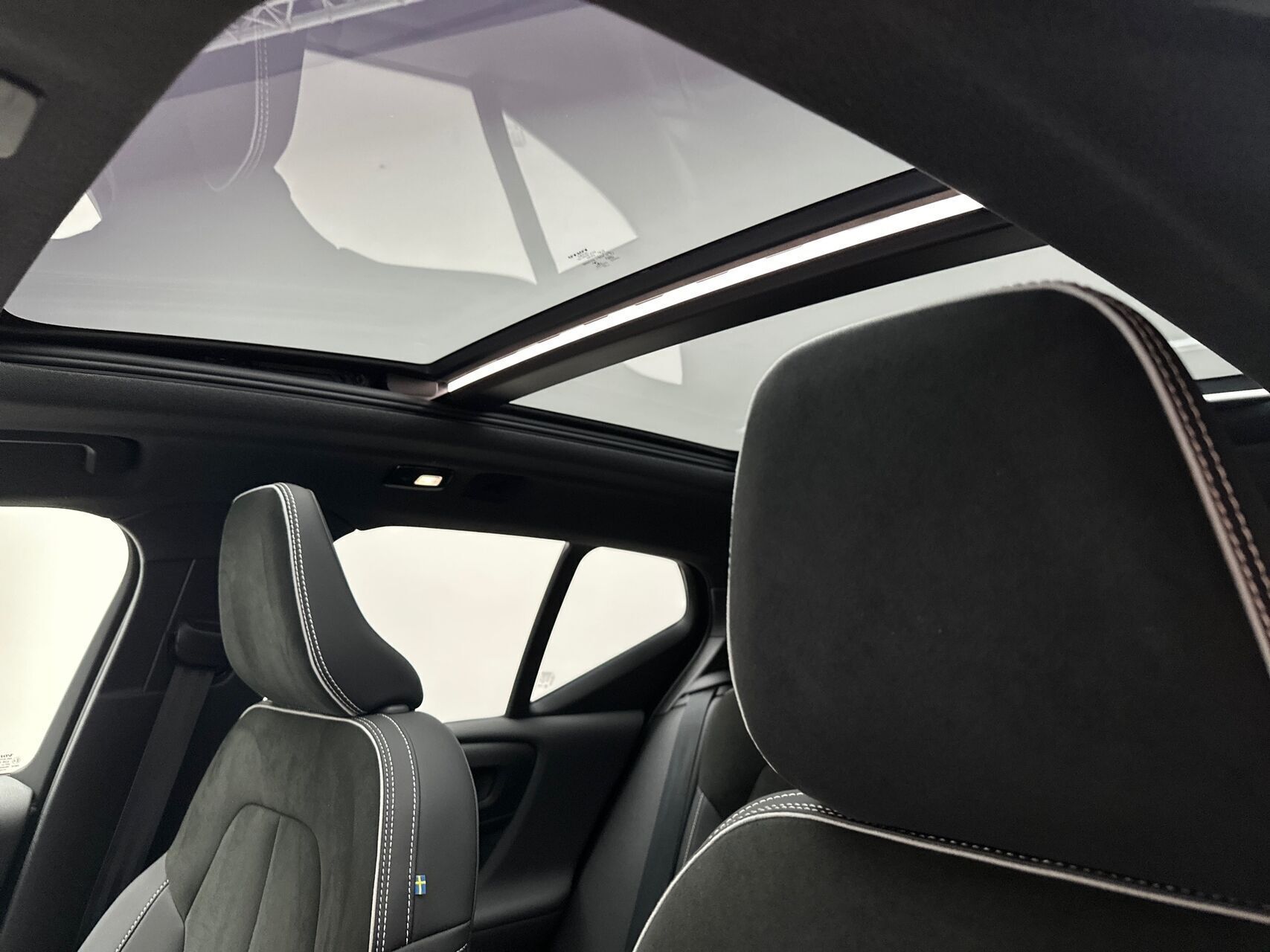 Sort Volvo XC40 fra 2022