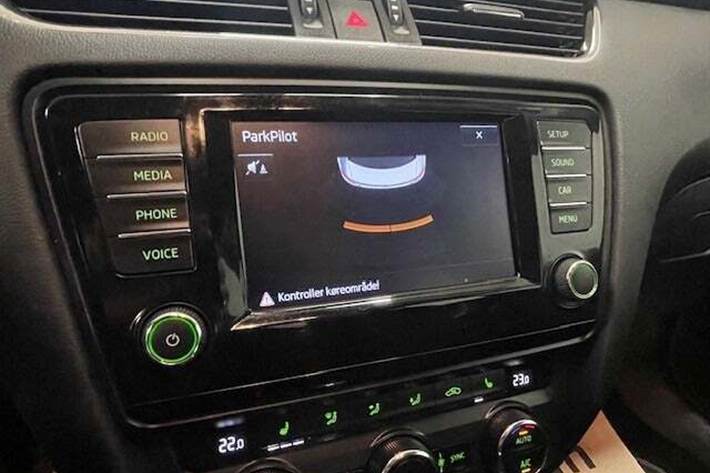 Hvid Skoda Octavia fra 2017