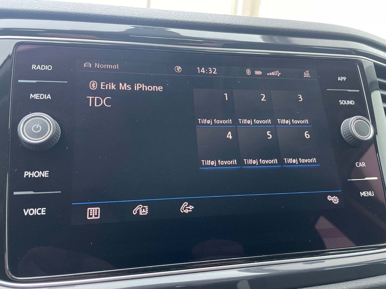 Grå VW T-Roc fra 2019