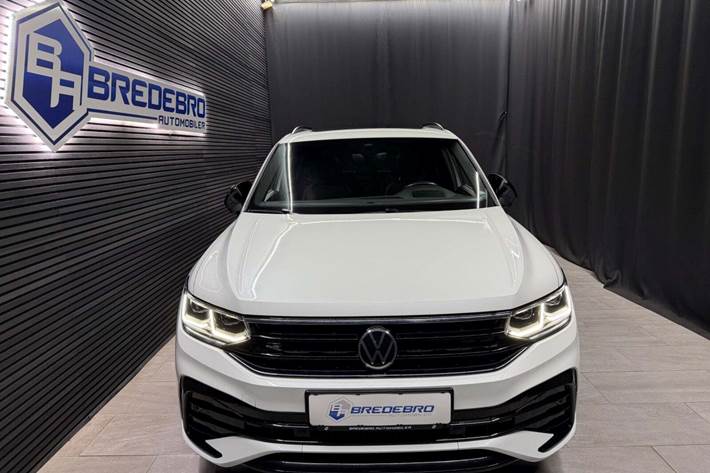 Hvid VW Tiguan fra 2022