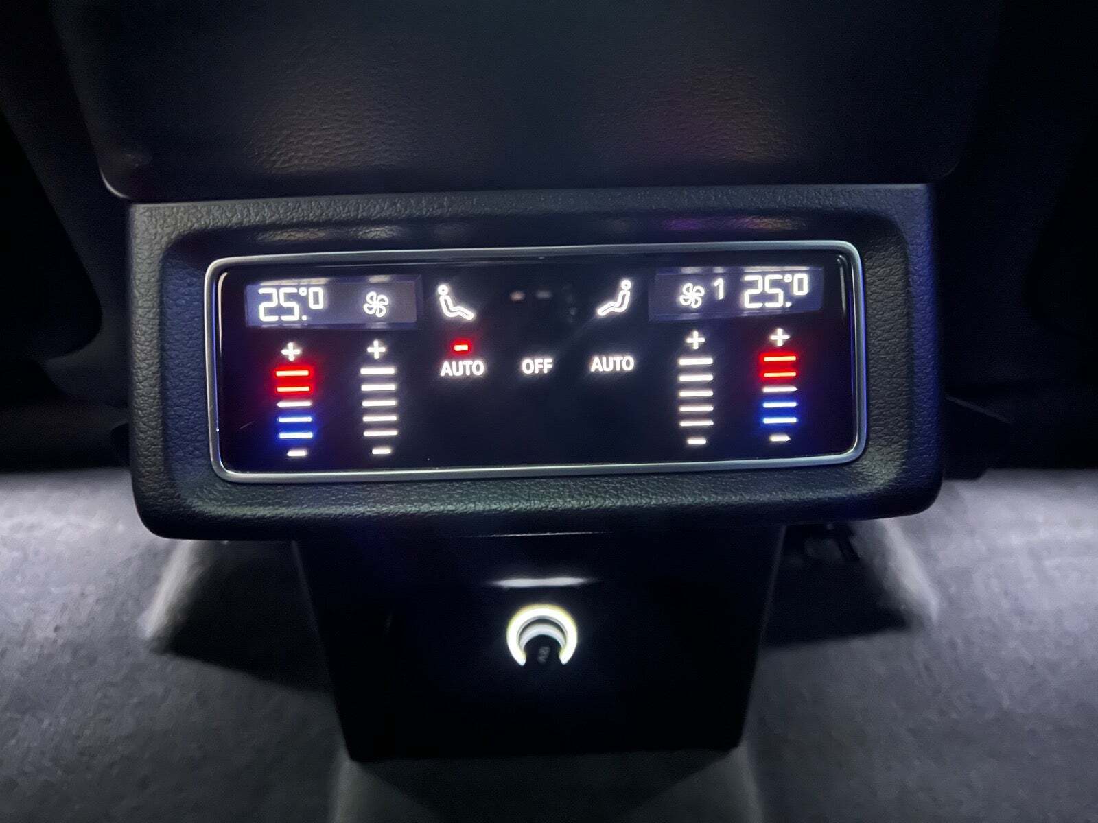 Sort Audi e-tron fra 2020