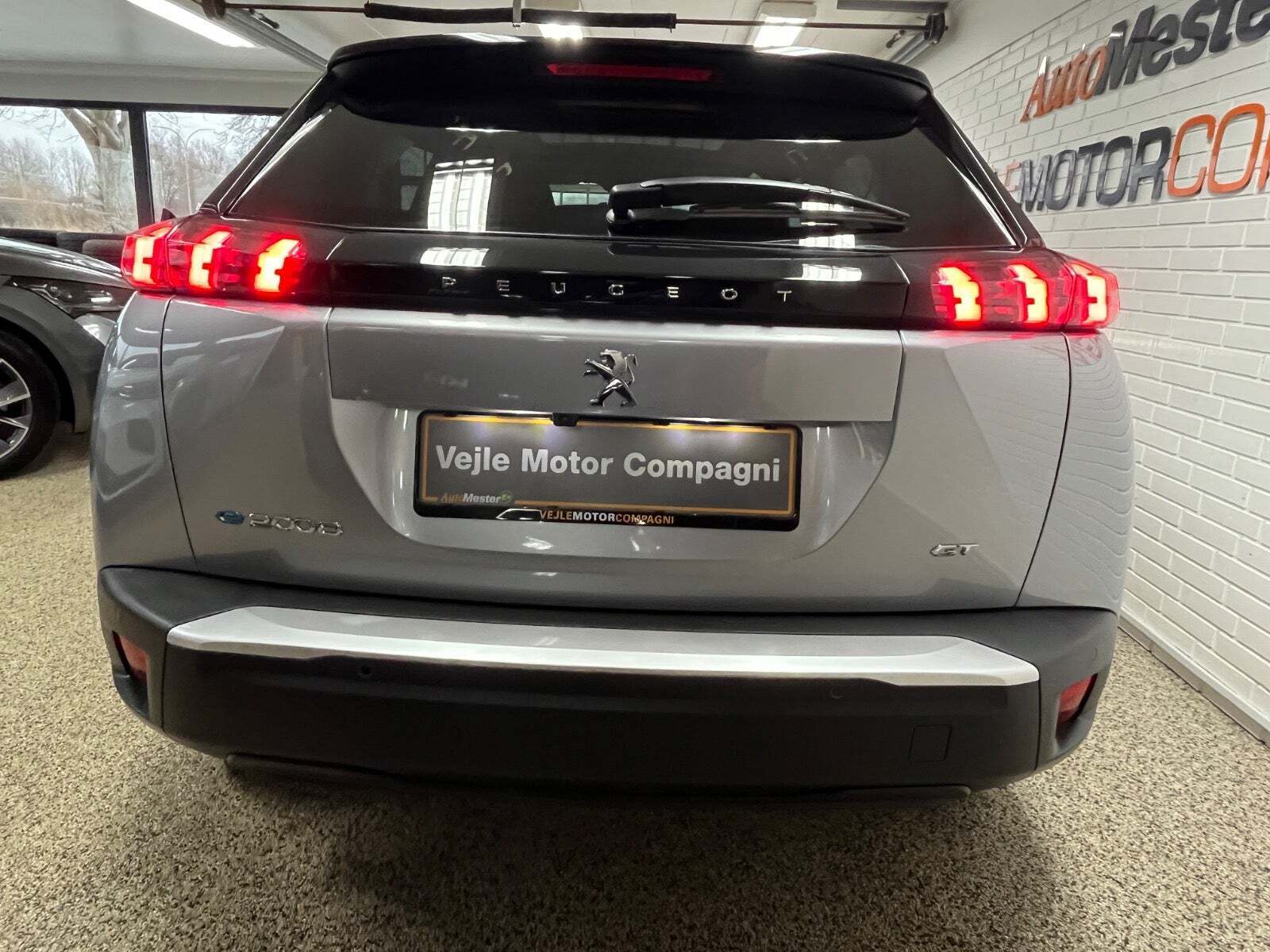 Peugeot e-2008 50 GT Sky