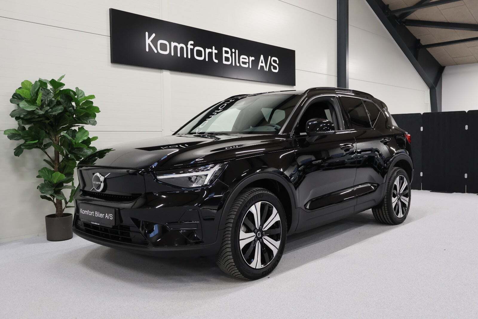 Volvo XC40 P6 ReCharge Core