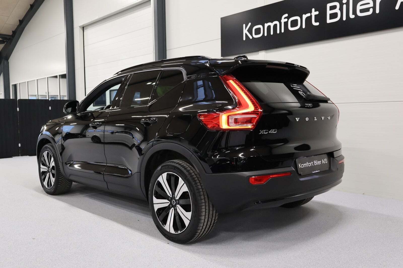 Volvo XC40 P6 ReCharge Core