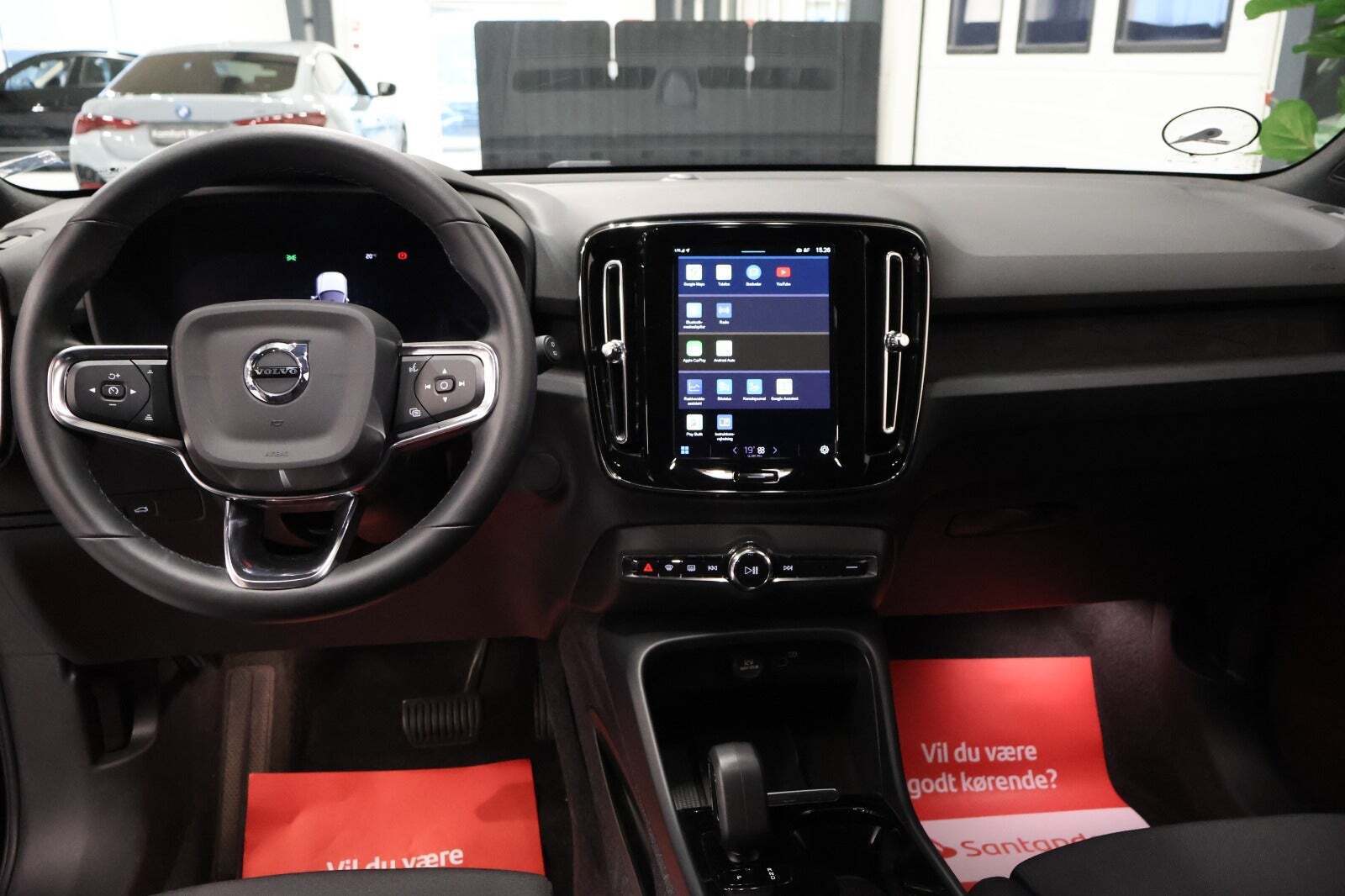 Volvo XC40 P6 ReCharge Core