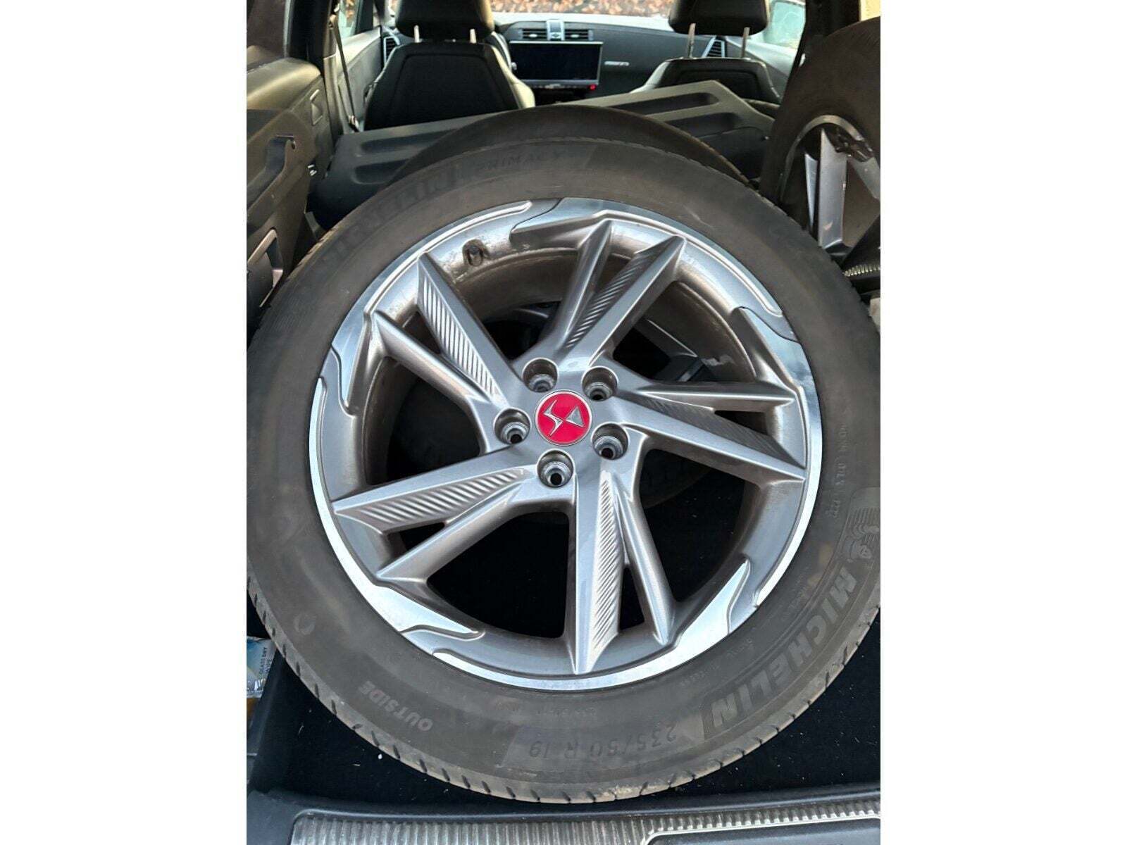 Hvid DS DS 7 CrossBack fra 2020