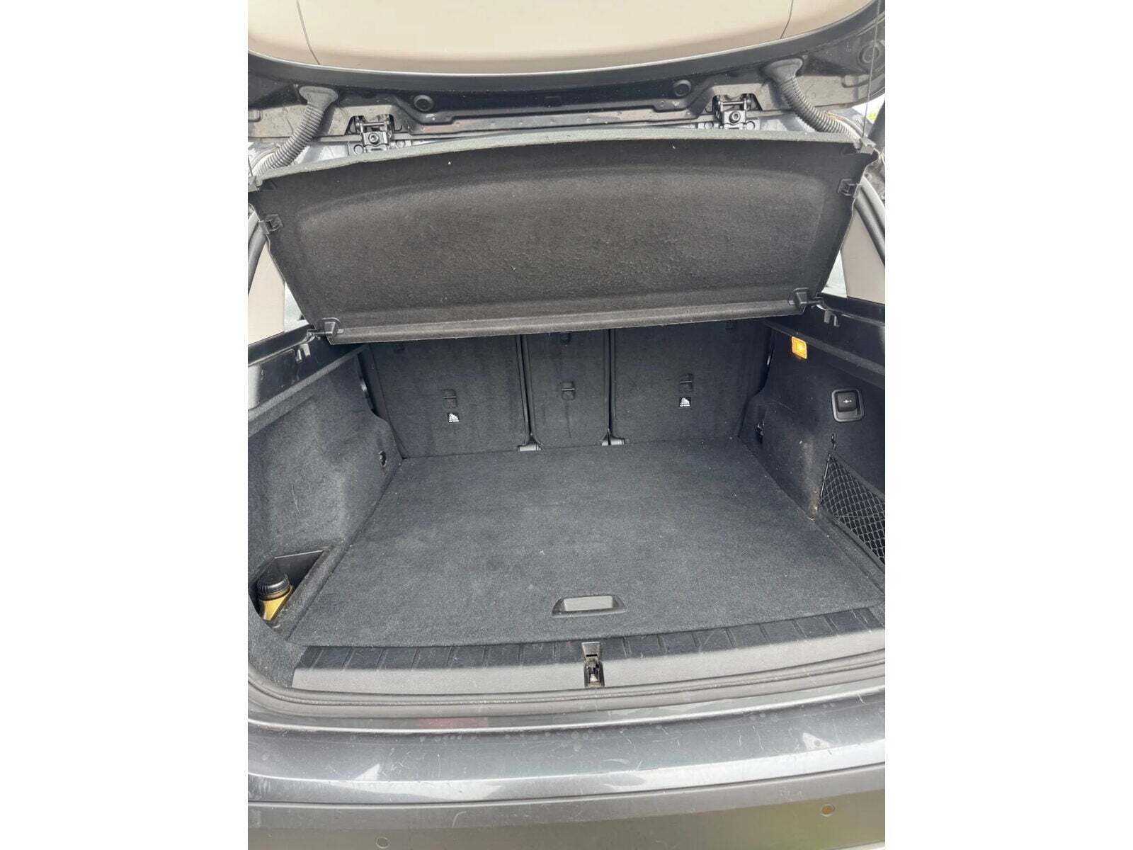 Grå BMW X1 fra 2019