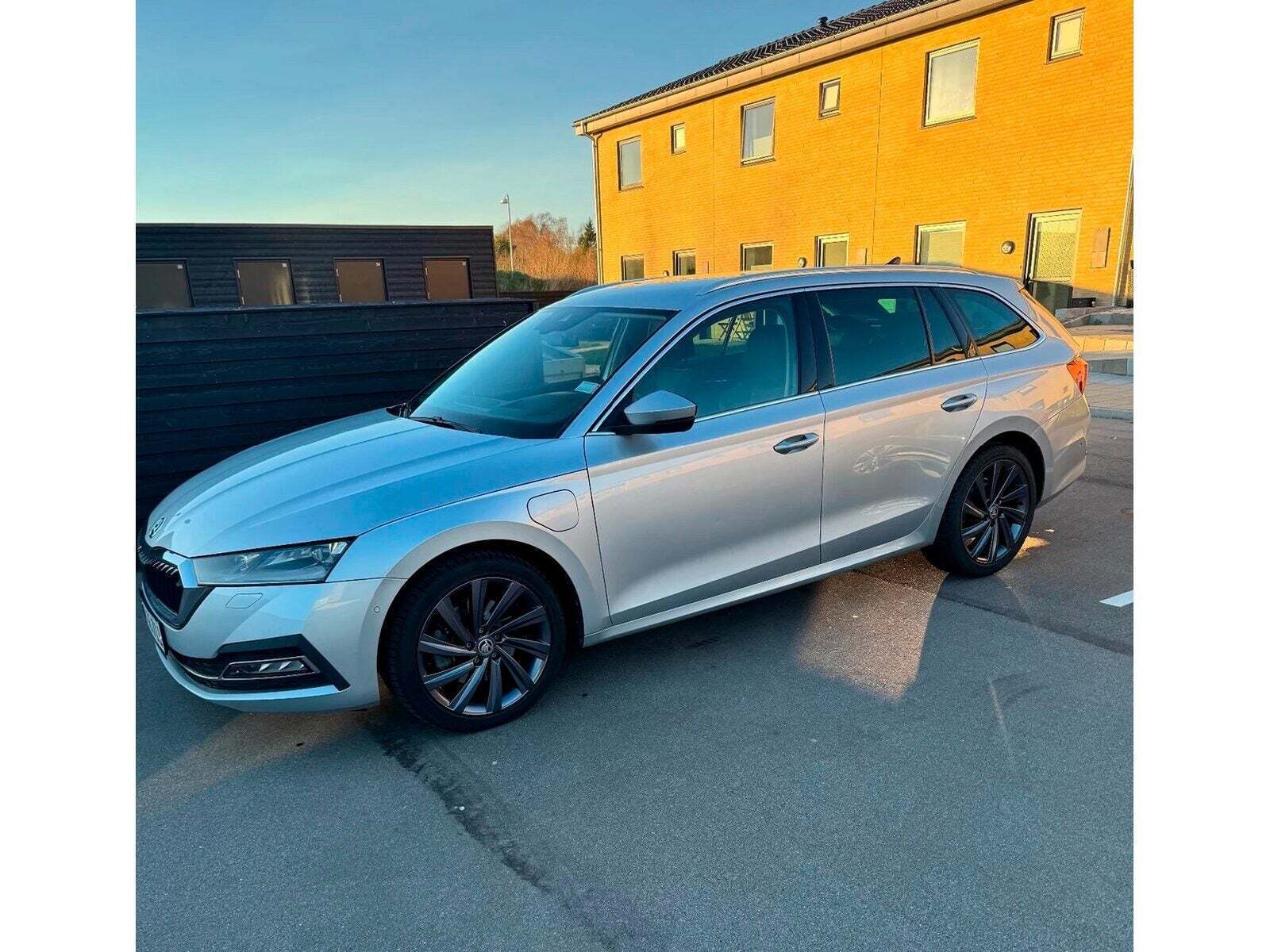 Skoda Octavia 1,4 TSi iV First Edition Combi DSG