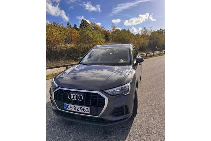 Grå Audi Q3 fra 2020