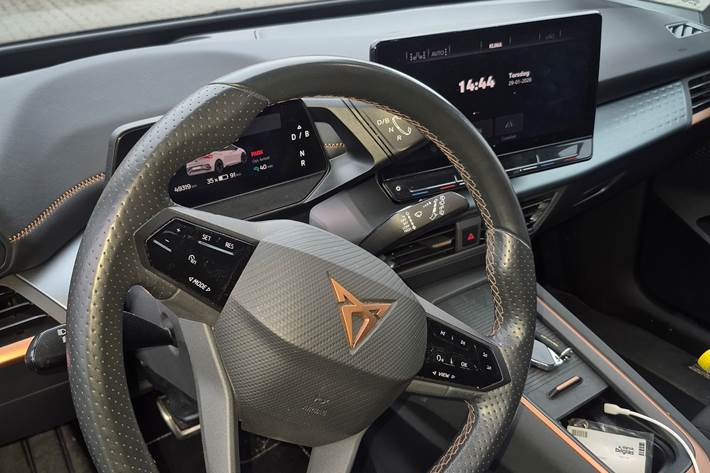 Brun Cupra Born fra 2022