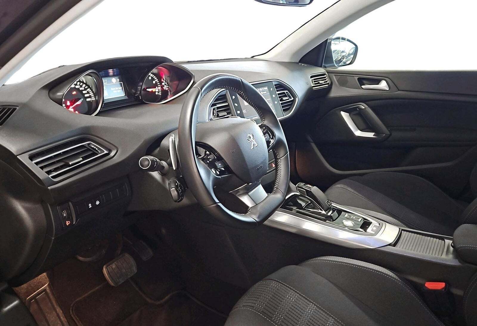 Peugeot 308 1,2 PureTech 130 Allure EAT8