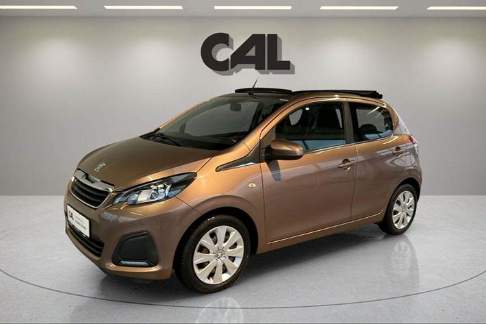 Brun Peugeot 108 fra 2014 set udefra