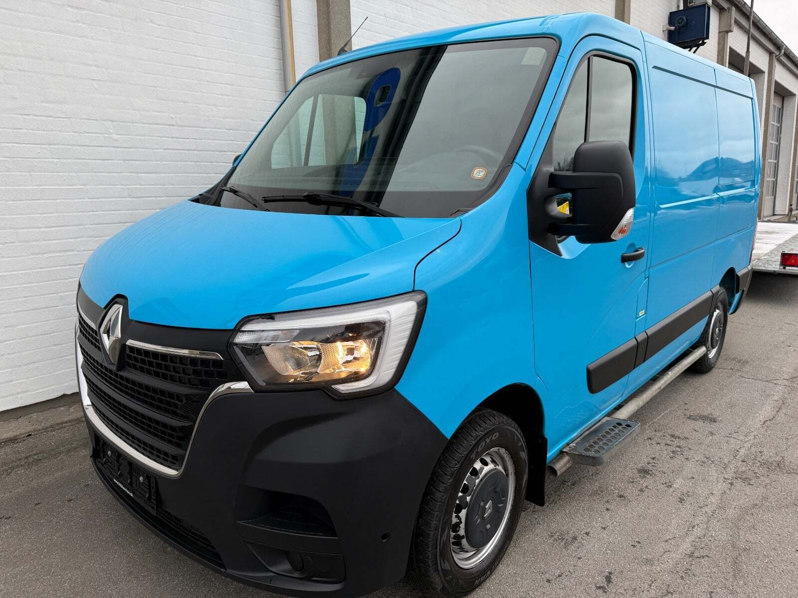 Renault Master IV T33 2,3 dCi 150 L1H1 Kassevogn aut.