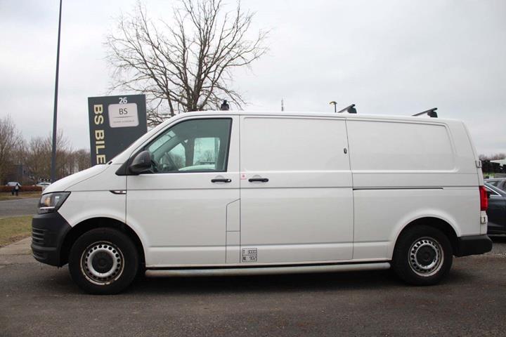 Hvid VW Transporter fra 2016