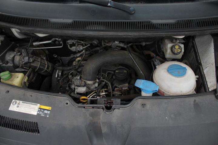 Hvid VW Transporter fra 2016
