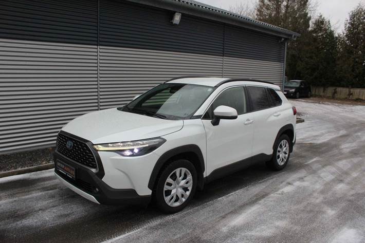 undefined Toyota Corolla Cross fra 2023 set udefra