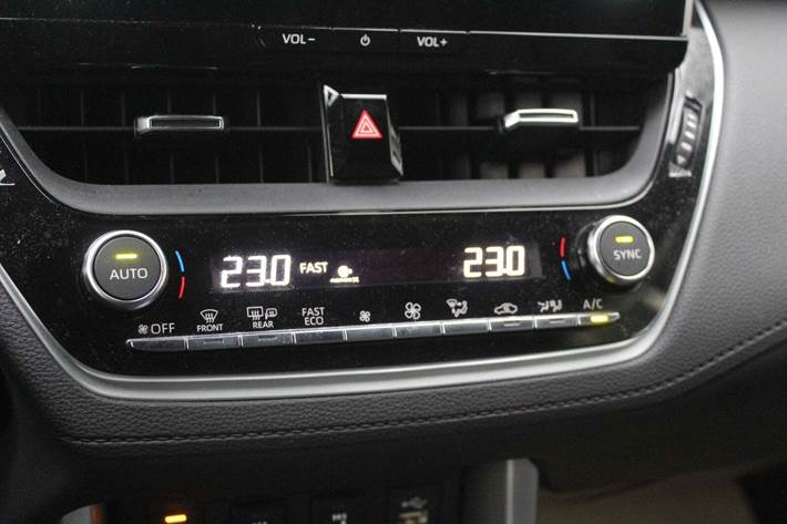 undefined Toyota Corolla Cross fra 2023