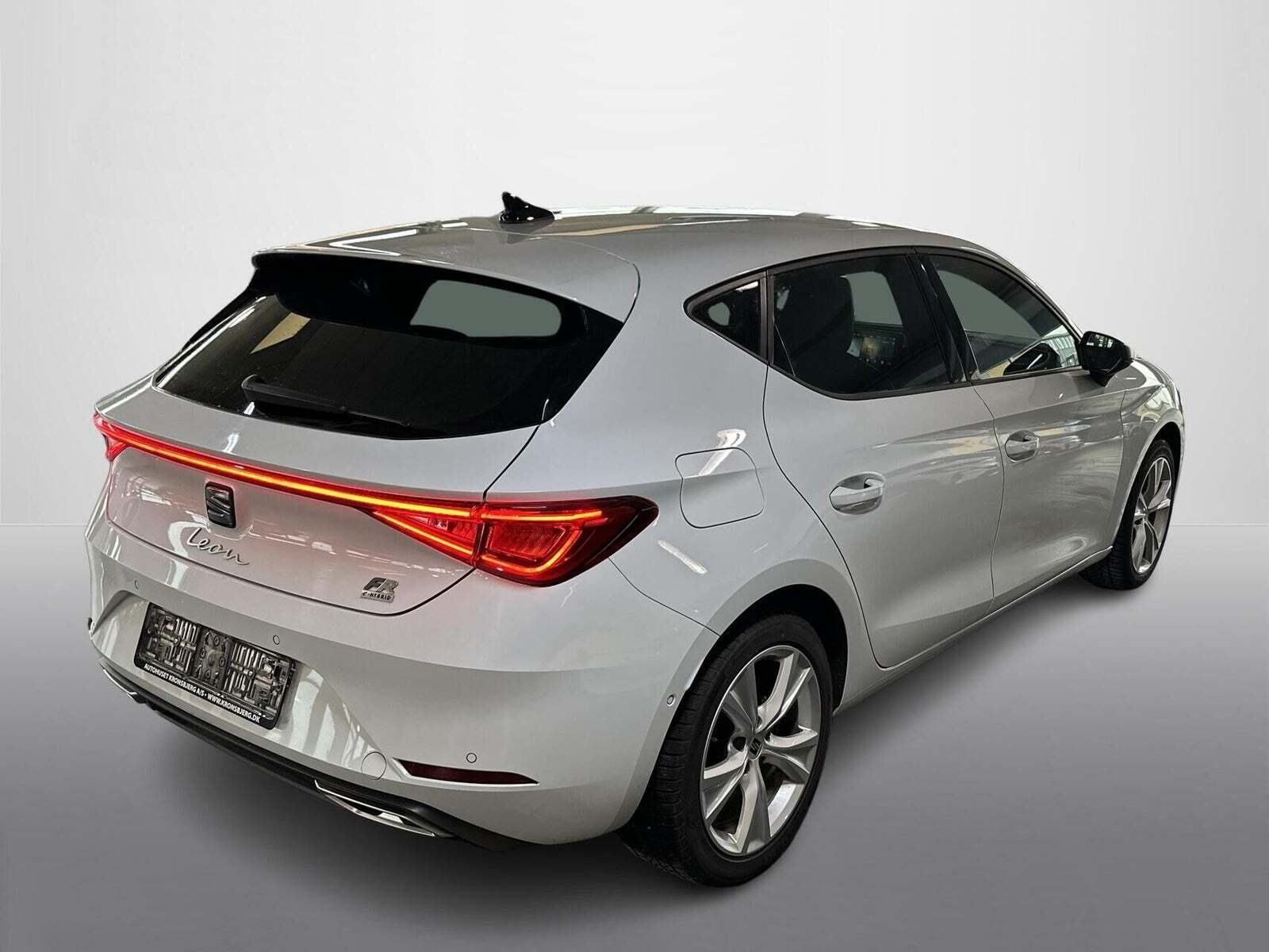 Hvid Seat Leon fra 2021