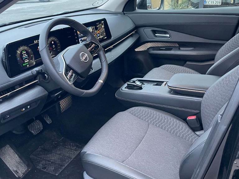 Nissan Ariya 63 Engage