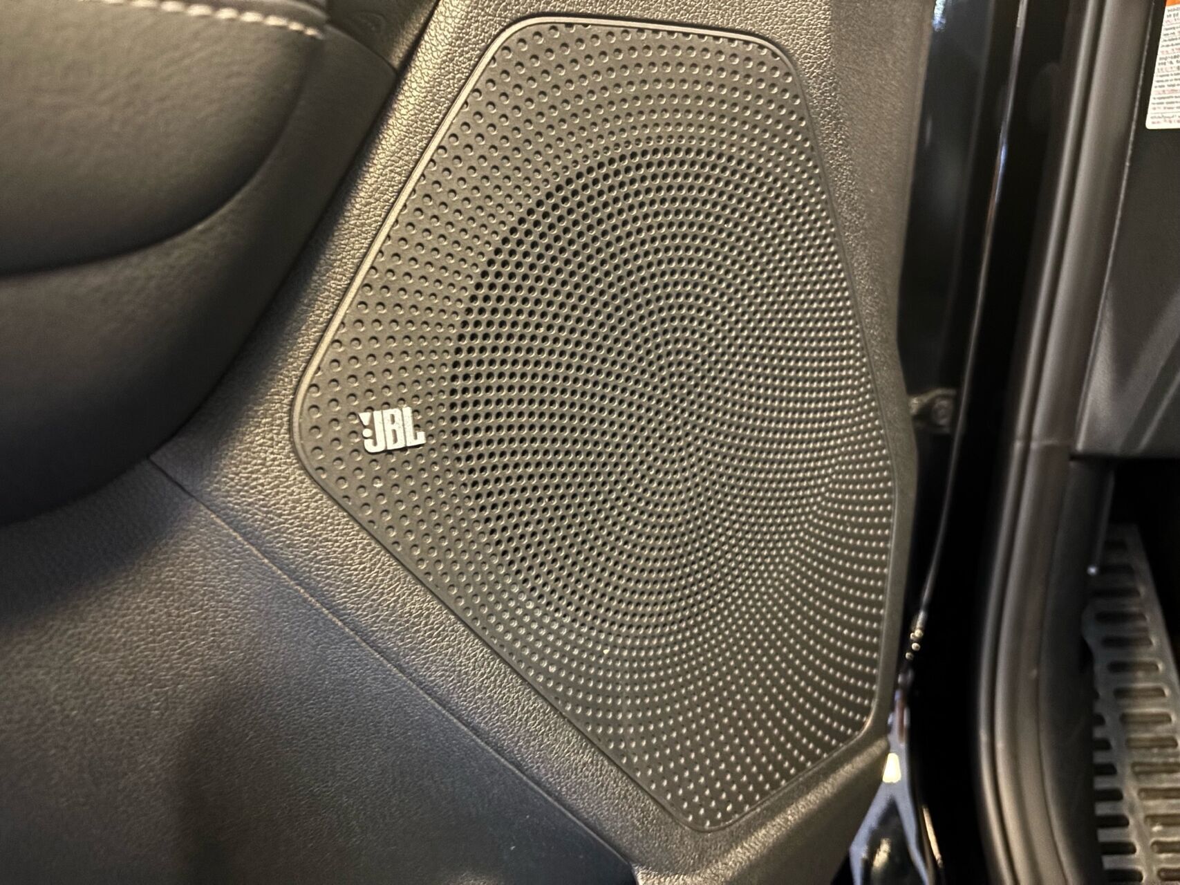 Sort Kia Niro fra 2020