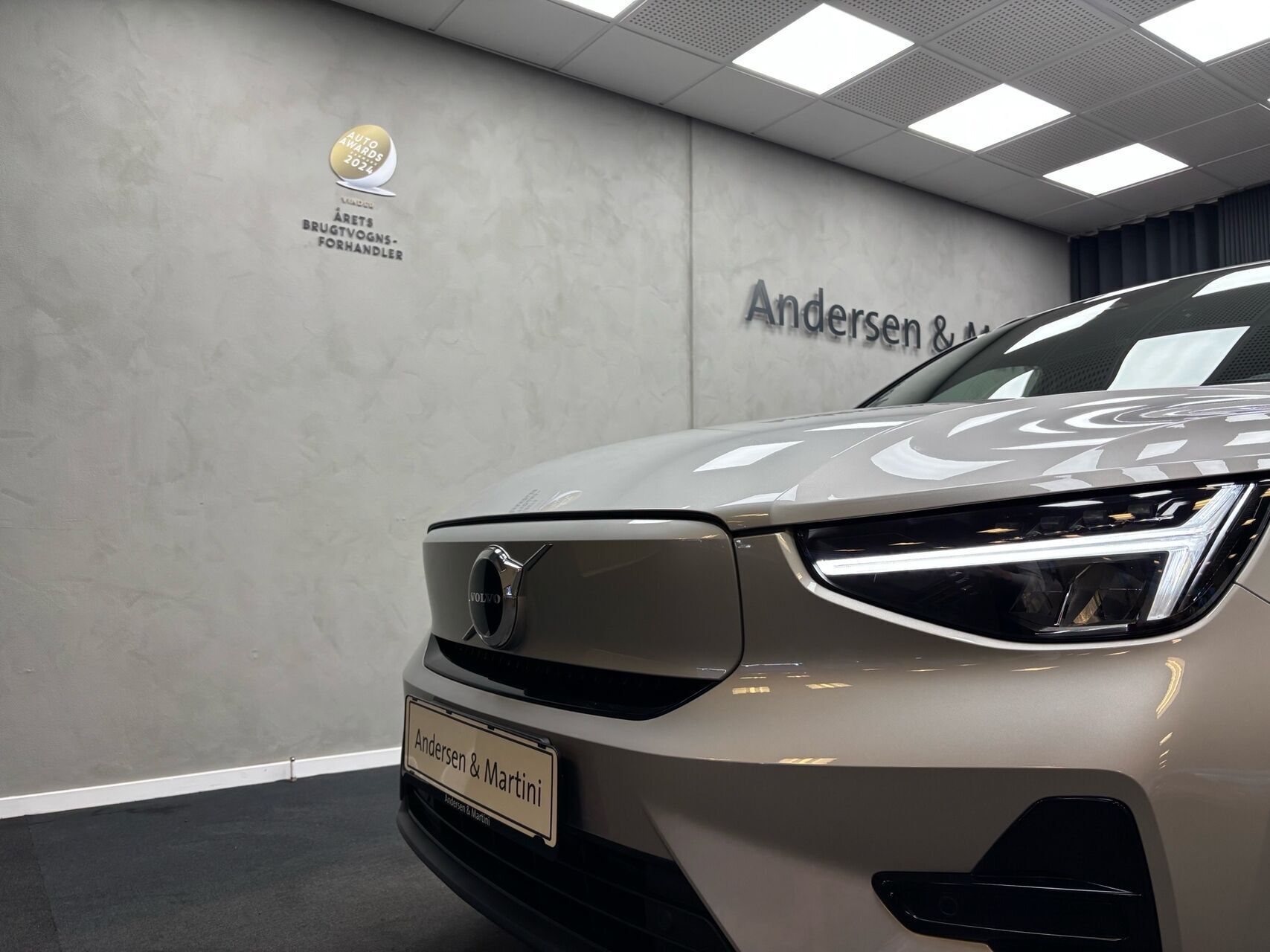 Volvo XC40 EL Core 238HK 5d Aut.