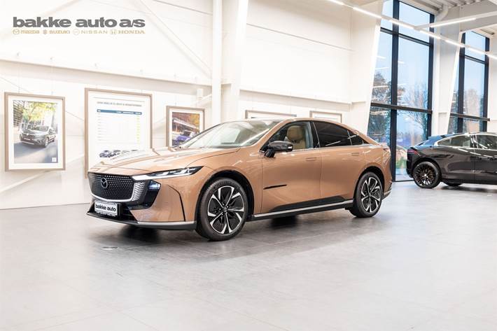 undefined Mazda 6e fra 2025 set udefra