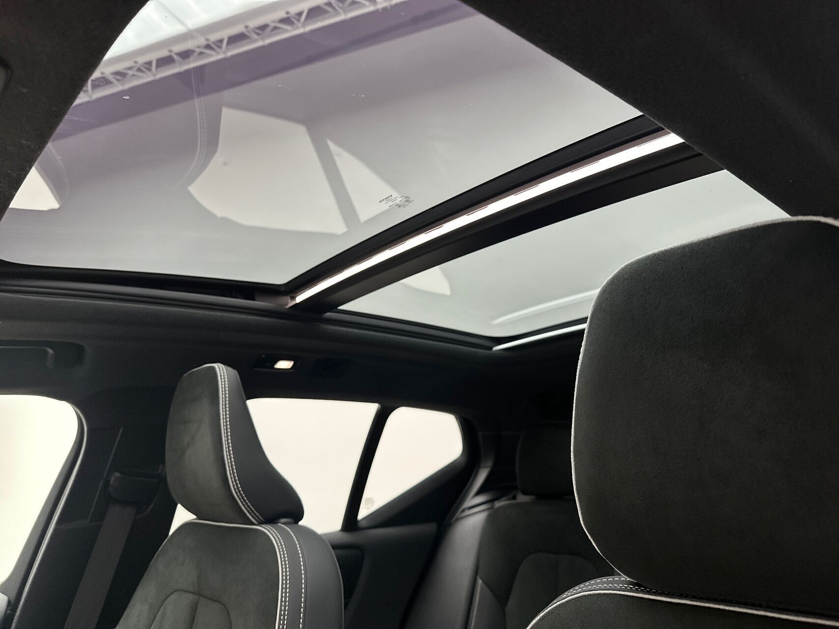 Hvid Volvo XC40 fra 2022