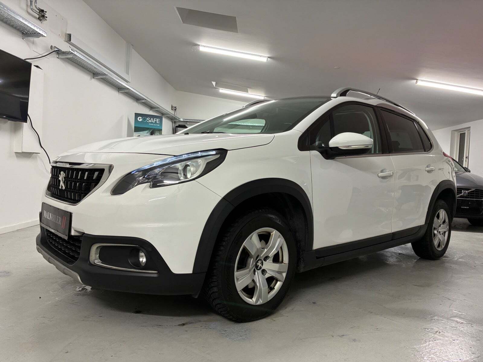 Peugeot 2008 1,2 e-THP 110 Desire Sky