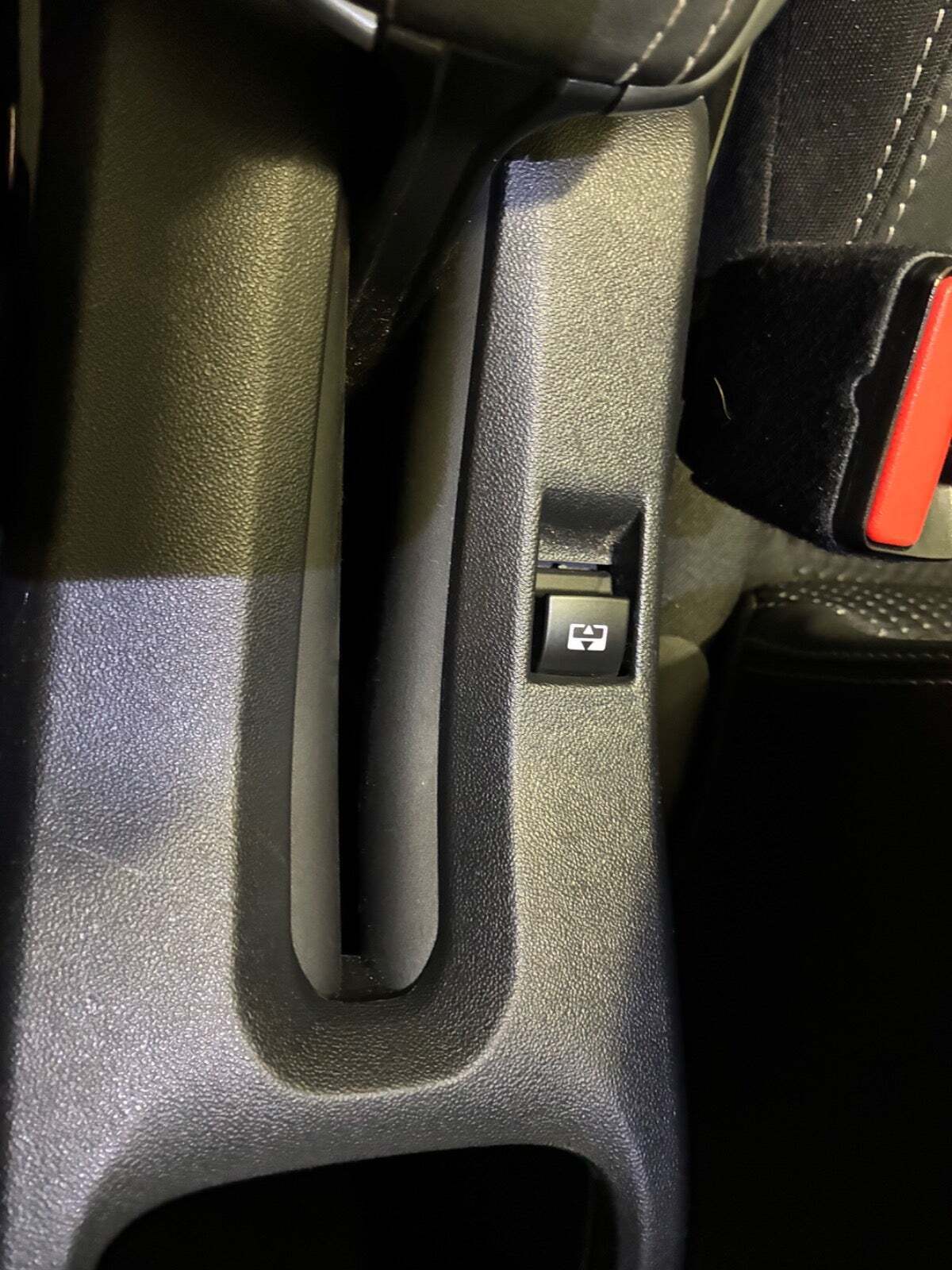 Hvid Peugeot 2008 fra 2018