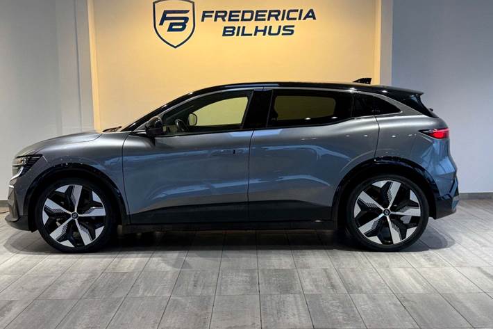 Grå Renault Megane E-Tech fra 2024