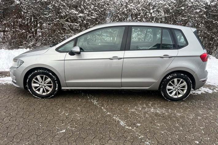 undefined VW Golf Sportsvan fra 2014