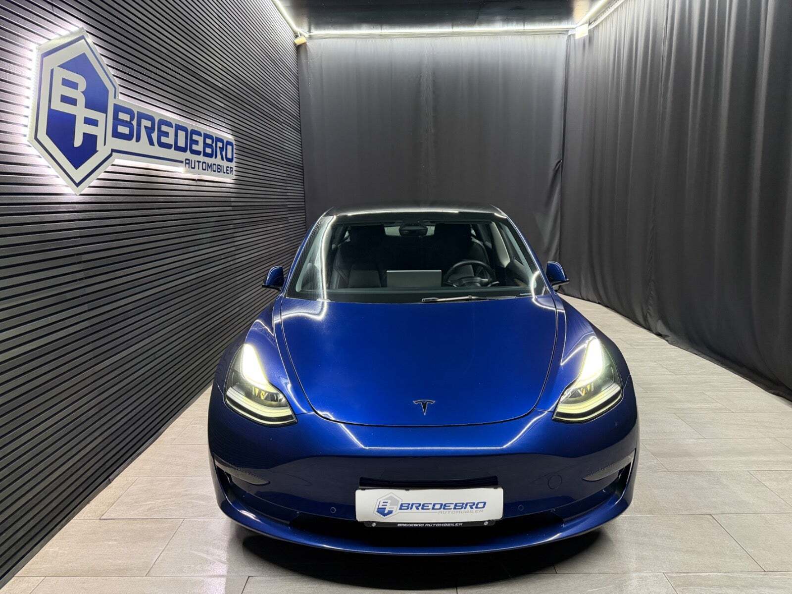 Tesla Model 3 Long Range AWD