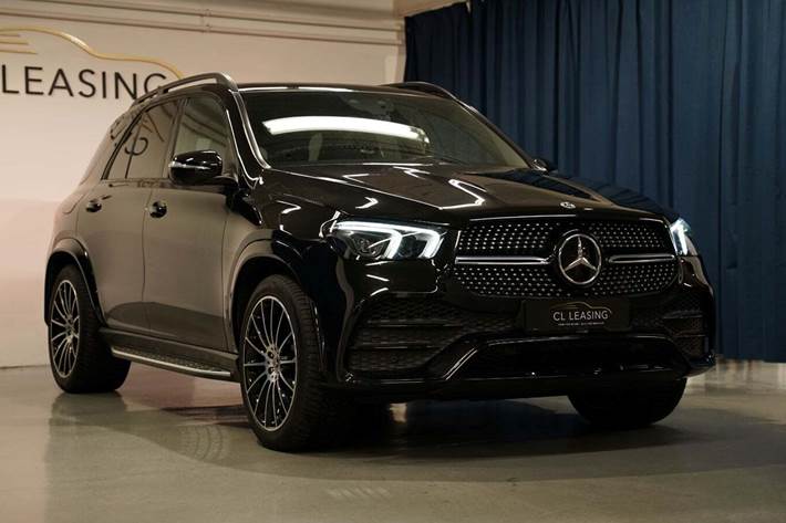 Sort Mercedes GLE350 de fra 2022 set udefra