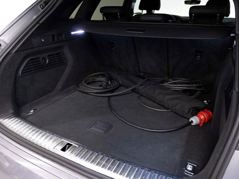 Audi e-tron 55 S-line quattro