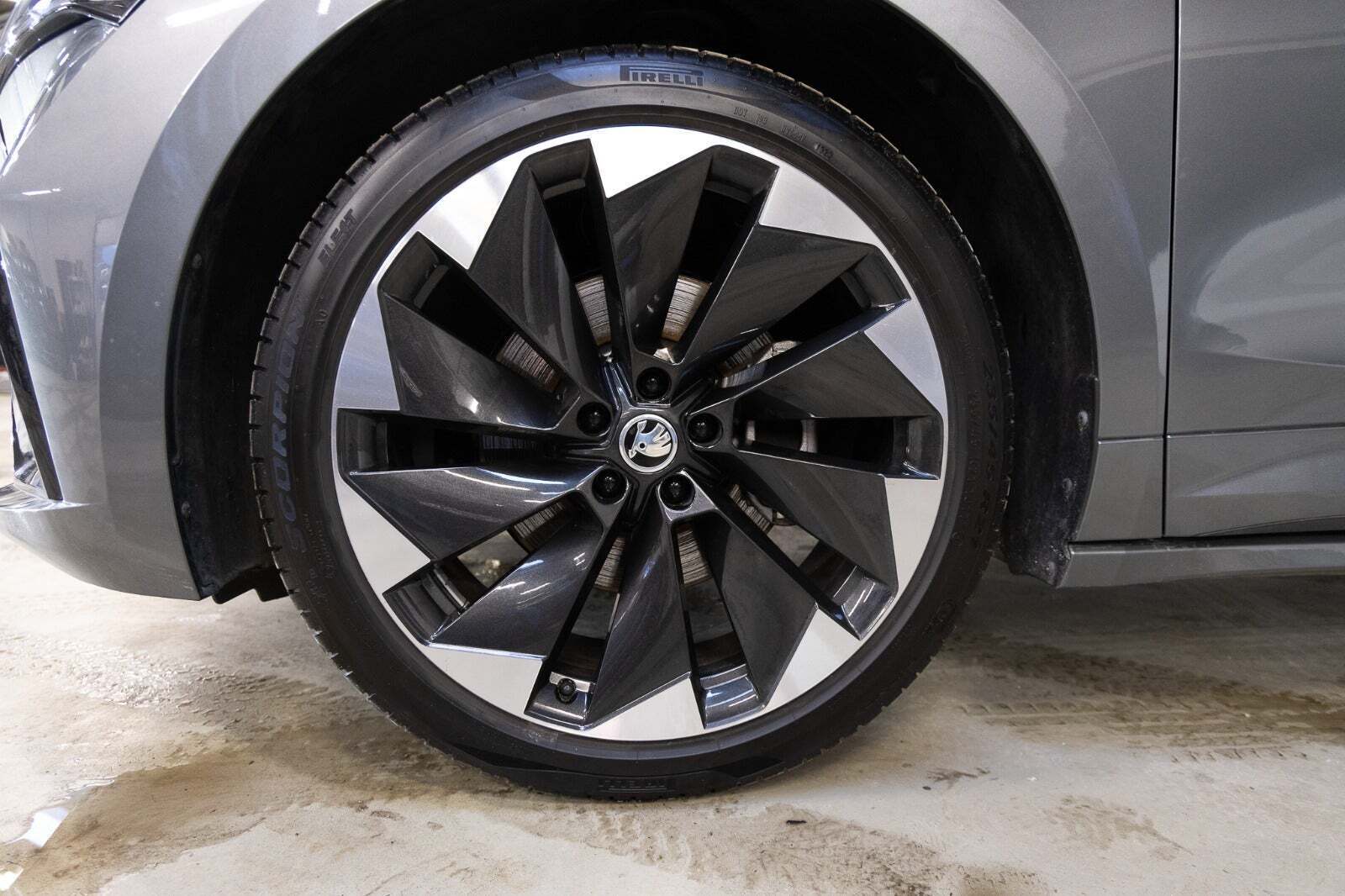 Skoda Enyaq 60 iV Sportline