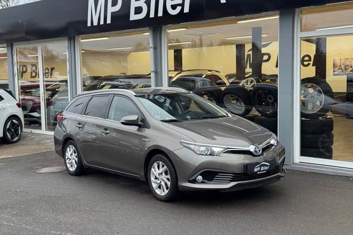 Bronze Toyota Auris fra 2019