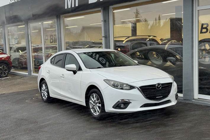 Hvid Mazda 3 fra 2015