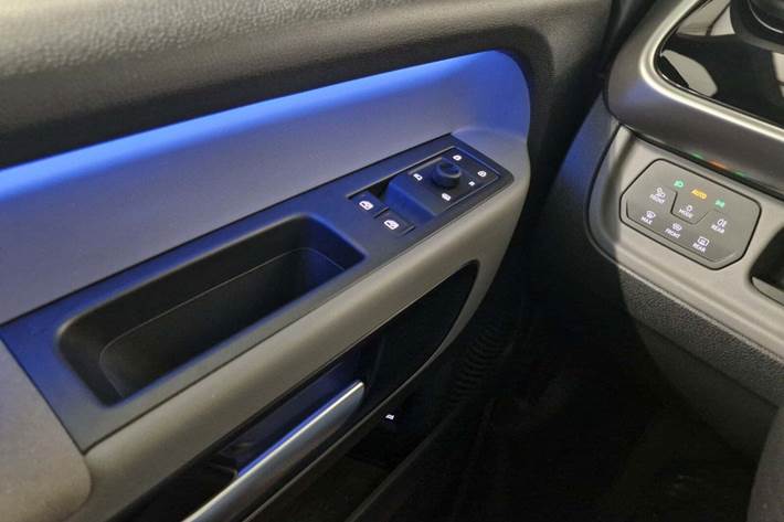 Grøn VW ID.Buzz fra 2025