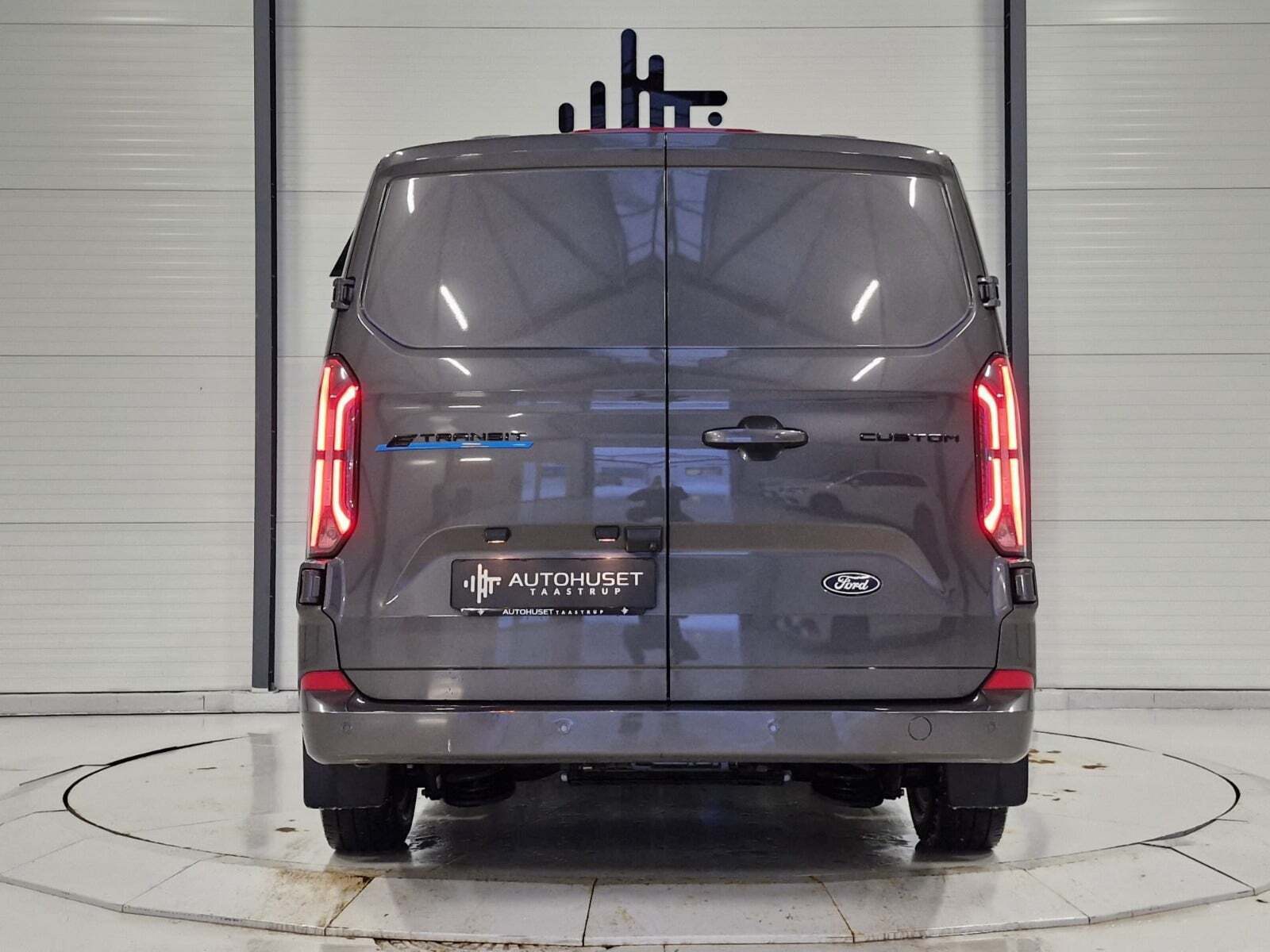 Ford E-Transit Custom 320L 64 Limited