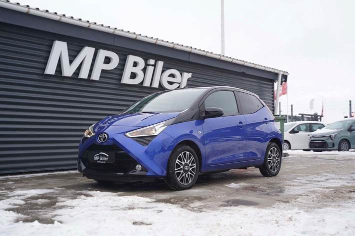 Blå Toyota Aygo fra 2021
