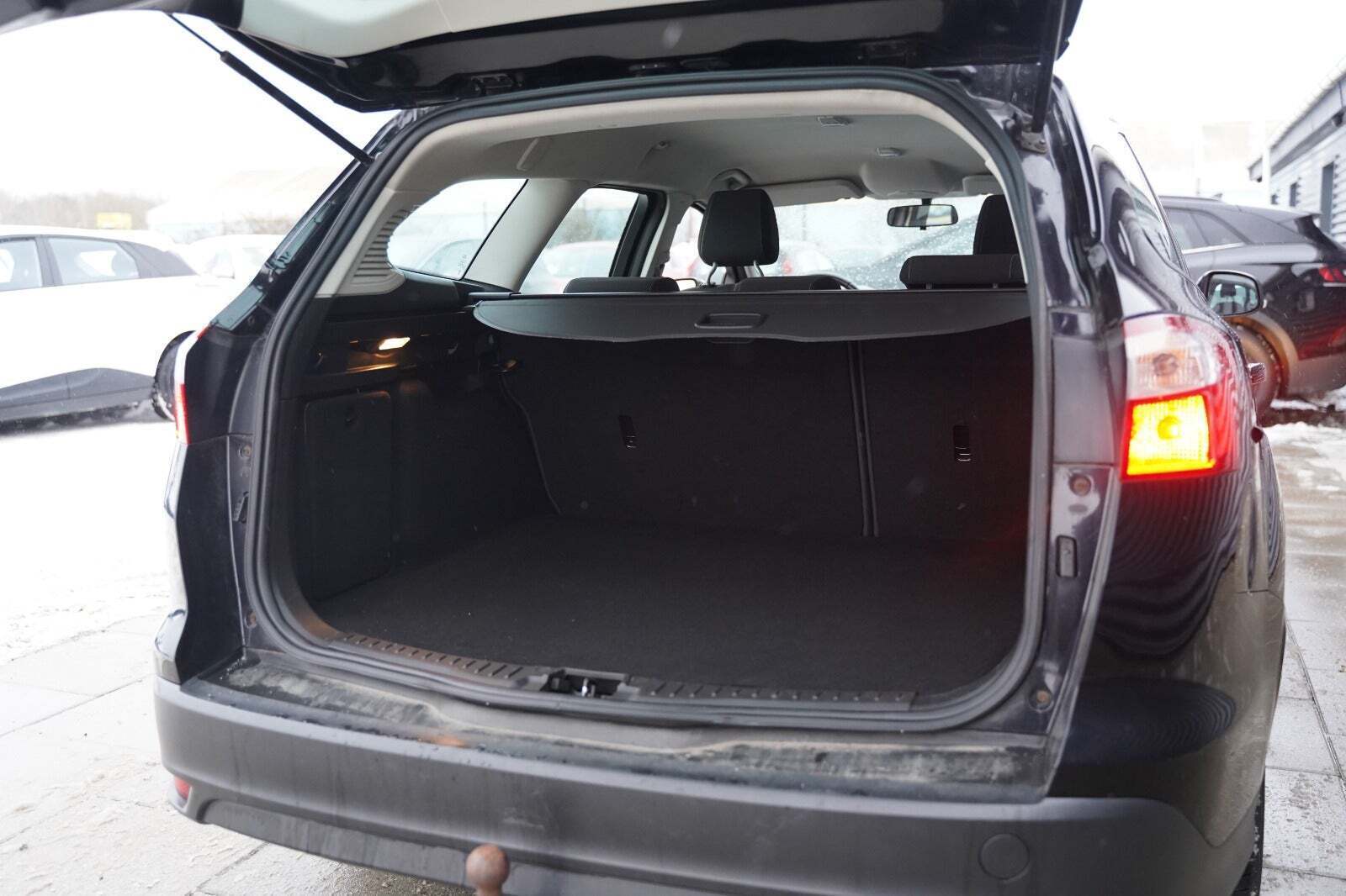 Sort Ford Focus fra 2012